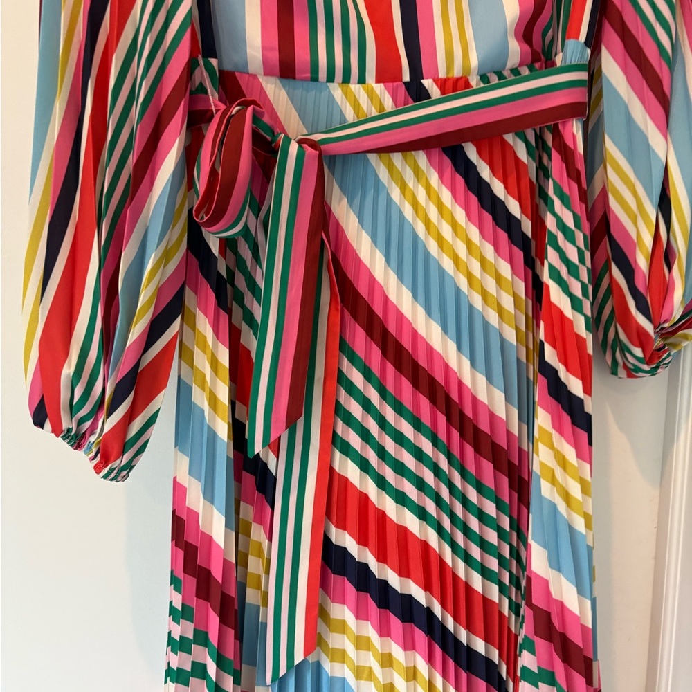 Boden dress NWT 8 V Neck pleated midi dress Multicolor Striped, gorgeous! - Picture 7 of 14